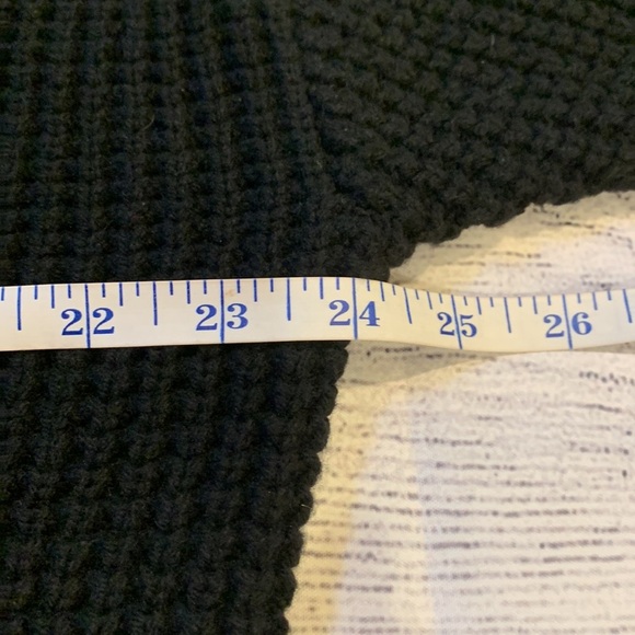 Monrow Slash Cold Shoulder Knit Sweater • Sz L - Picture 12 of 16